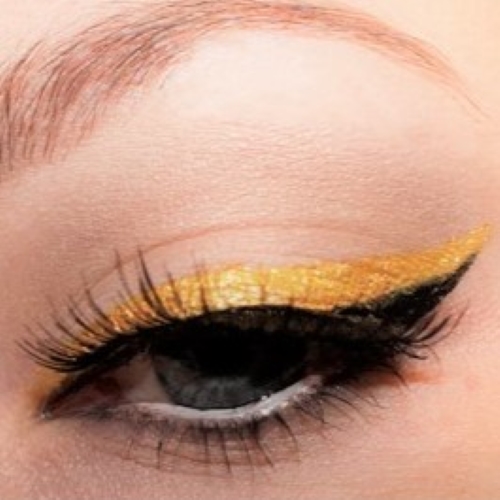 Mayan Delineador │ Líquido Mate │ Impermeable │Tecnología Colorlock Te Dura Mas De 12 H │ Color Oro Metálico